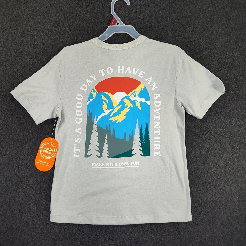 It's A Good Day To Have An Adventure T-SHIRT BOYS SIZE S (6-7)📸SEE📏📸